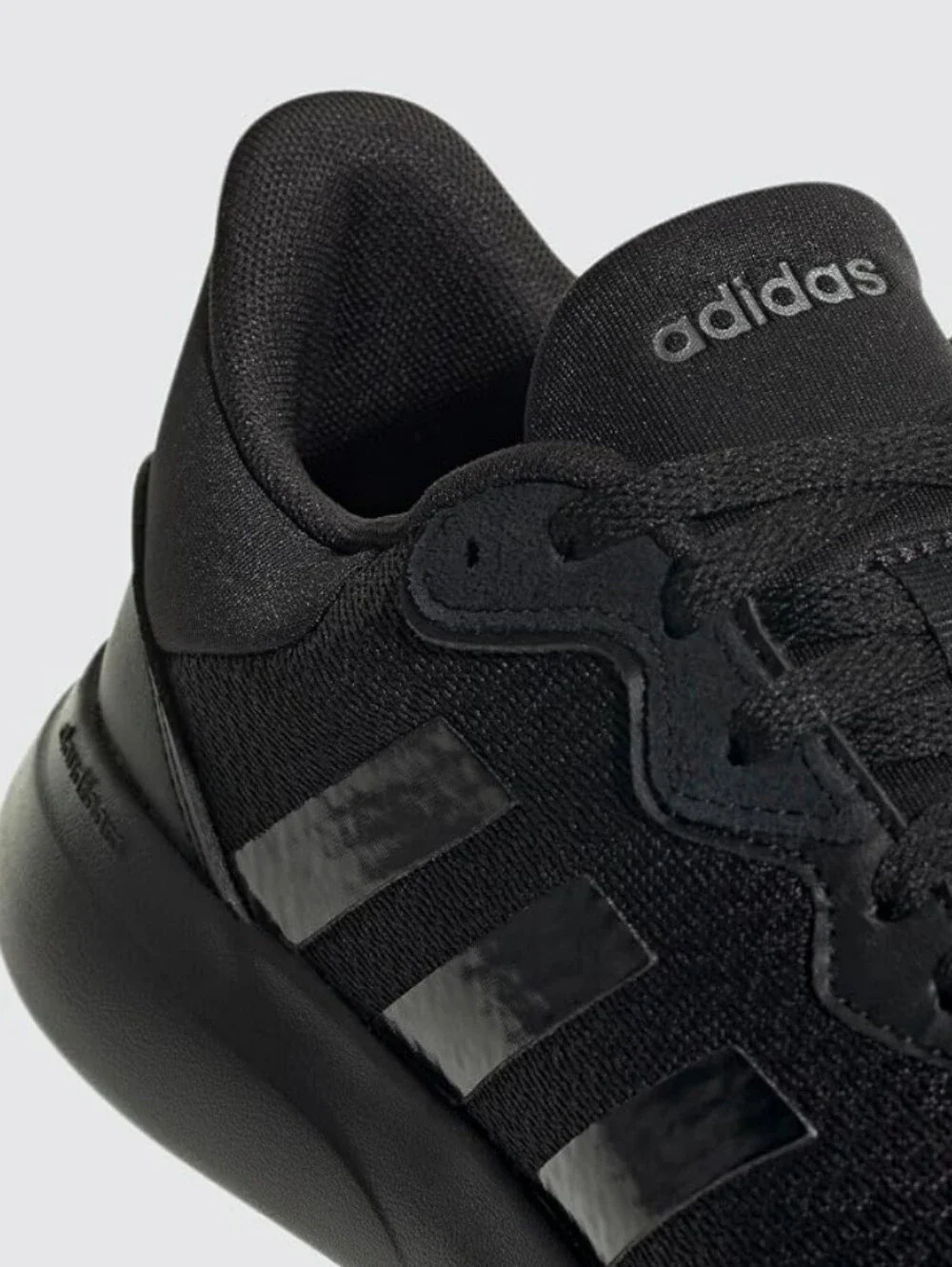 Adidas Womens Qt Racer 3.0 NWT Size 8 - Picture 3 of 6